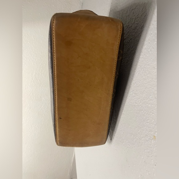 Louis Vuitton Brown Monogram Tote Bag - Picture 5 of 11